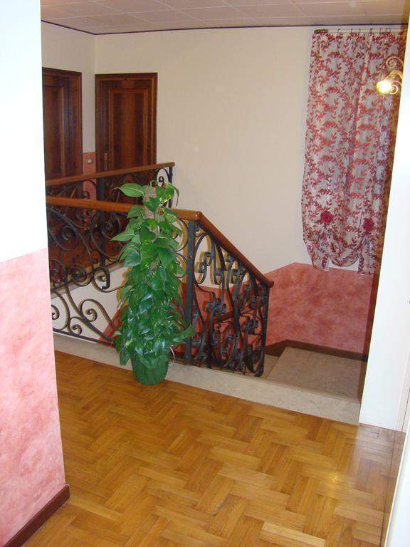 דולו Hotel Alla Villa Fini מראה חיצוני תמונה