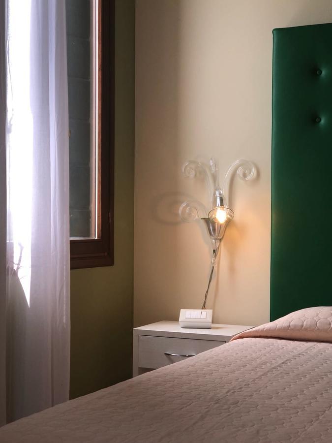 דולו Hotel Alla Villa Fini מראה חיצוני תמונה