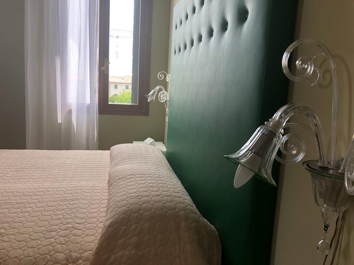 דולו Hotel Alla Villa Fini מראה חיצוני תמונה