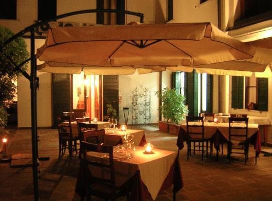 דולו Hotel Alla Villa Fini מראה חיצוני תמונה